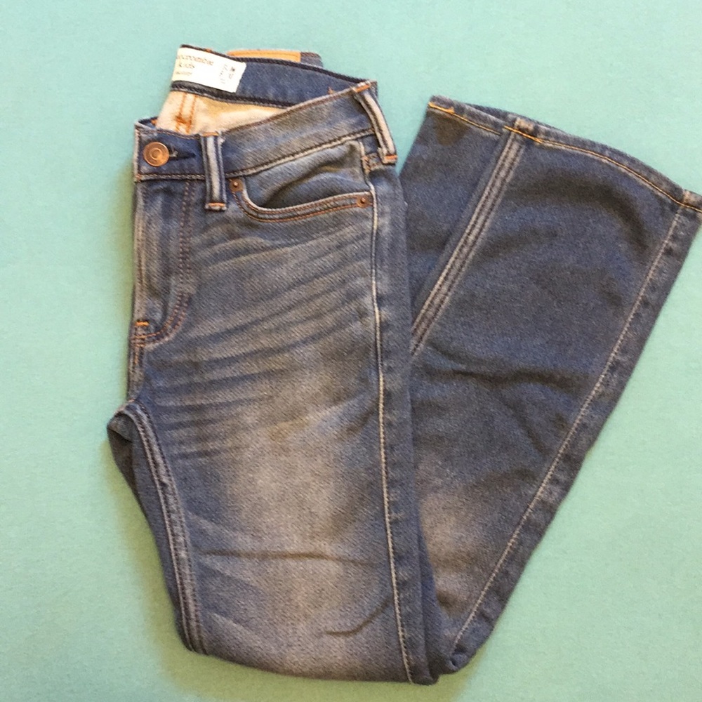 Abercrombie kids skinny sweatpant stretch jeans.